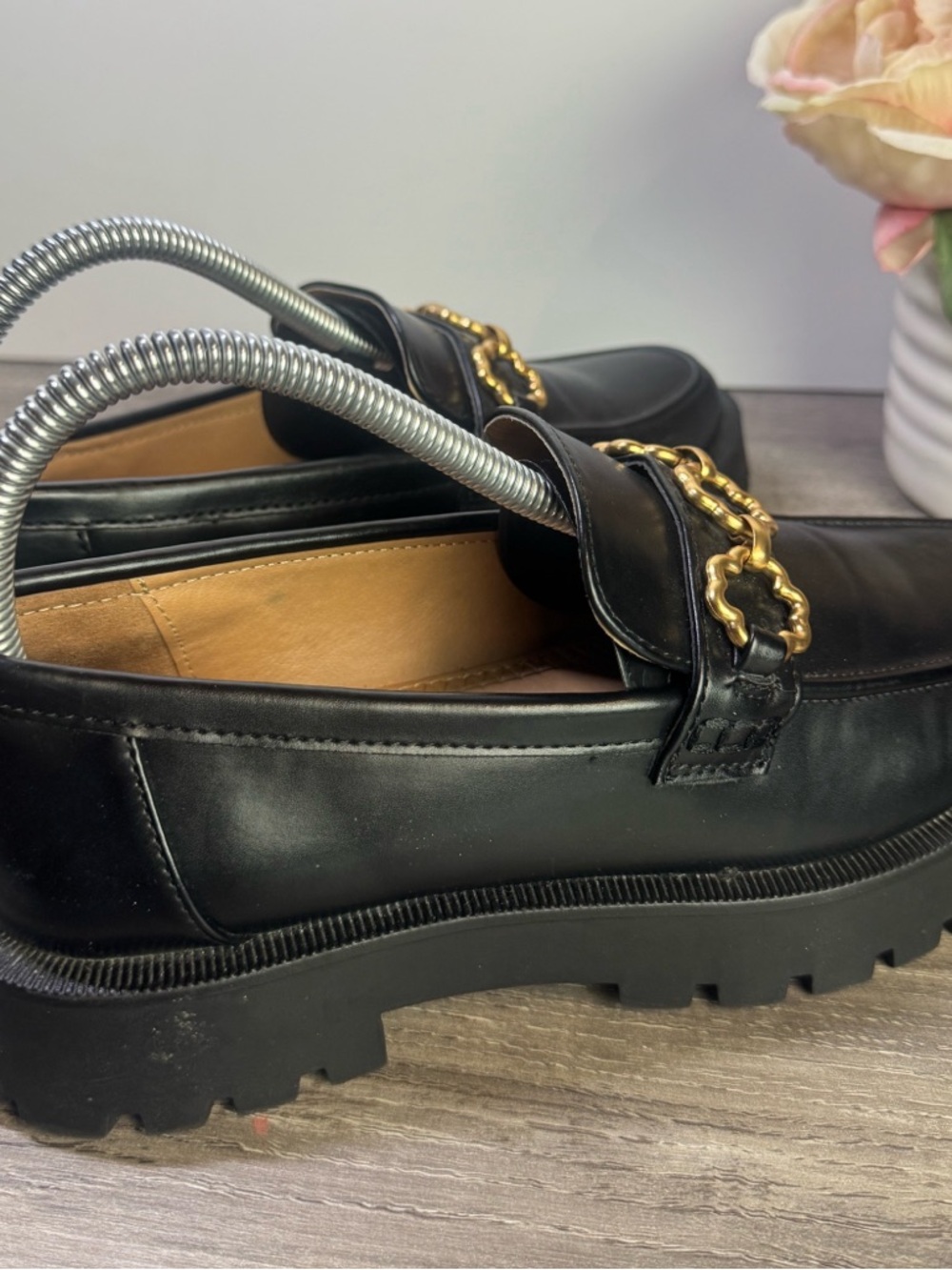 Sam & Libby Remi Vegan Lugsole Loafer with Gold Accents size 8 EUC - Picture 5 of 10